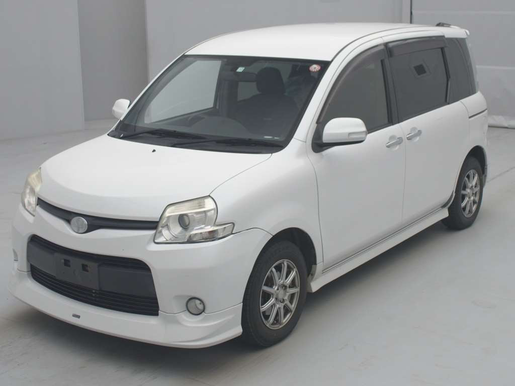 2013 Toyota Sienta NCP85G[0]