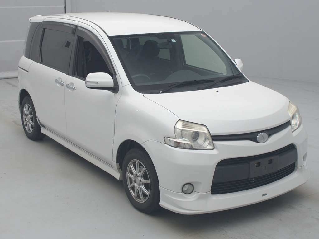 2013 Toyota Sienta NCP85G[2]