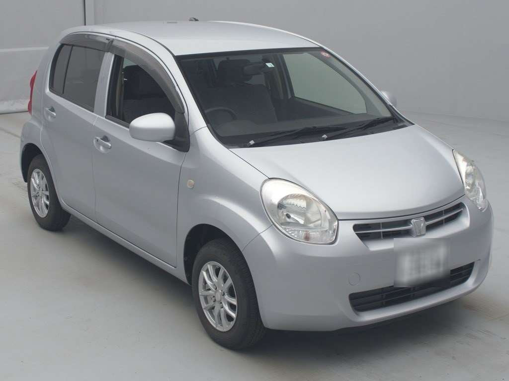 2014 Toyota Passo KGC35[2]