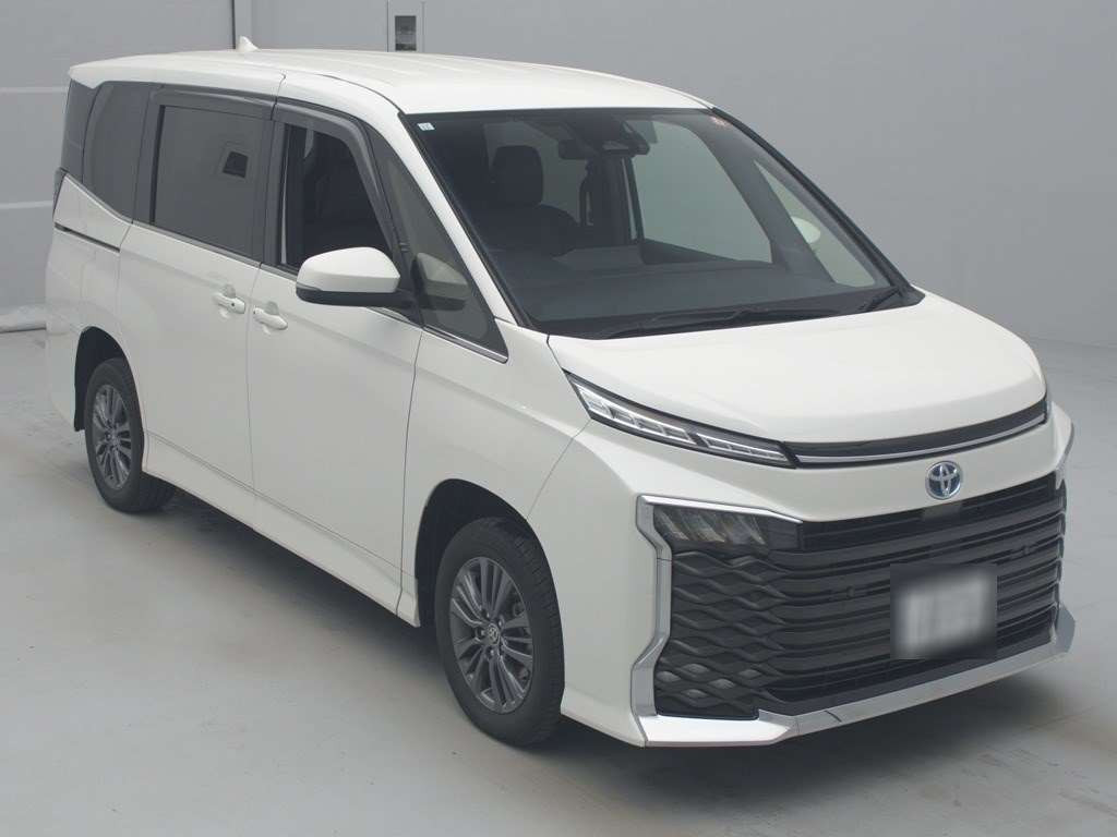 2023 Toyota Voxy ZWR95W[2]