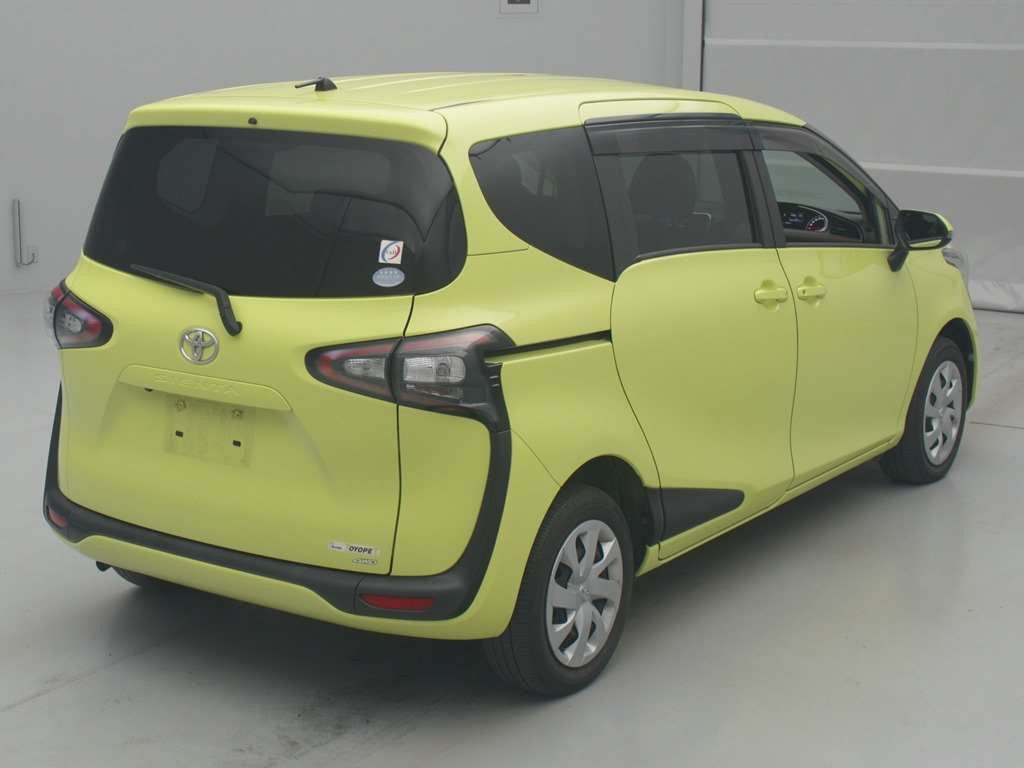 2015 Toyota Sienta NCP175G[1]