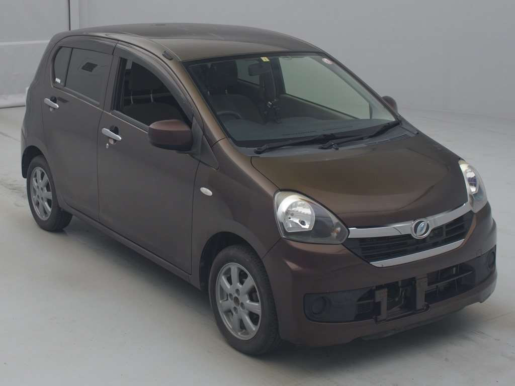 2016 Daihatsu Mira es LA310S[2]