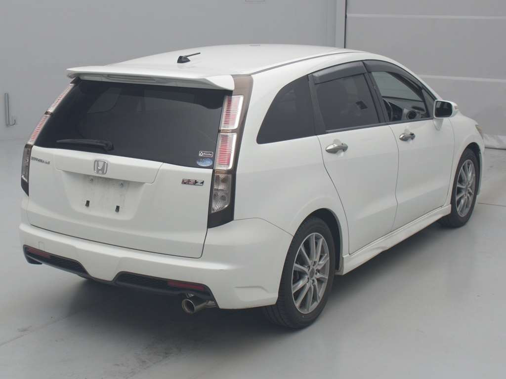 2013 Honda Stream RN6[1]