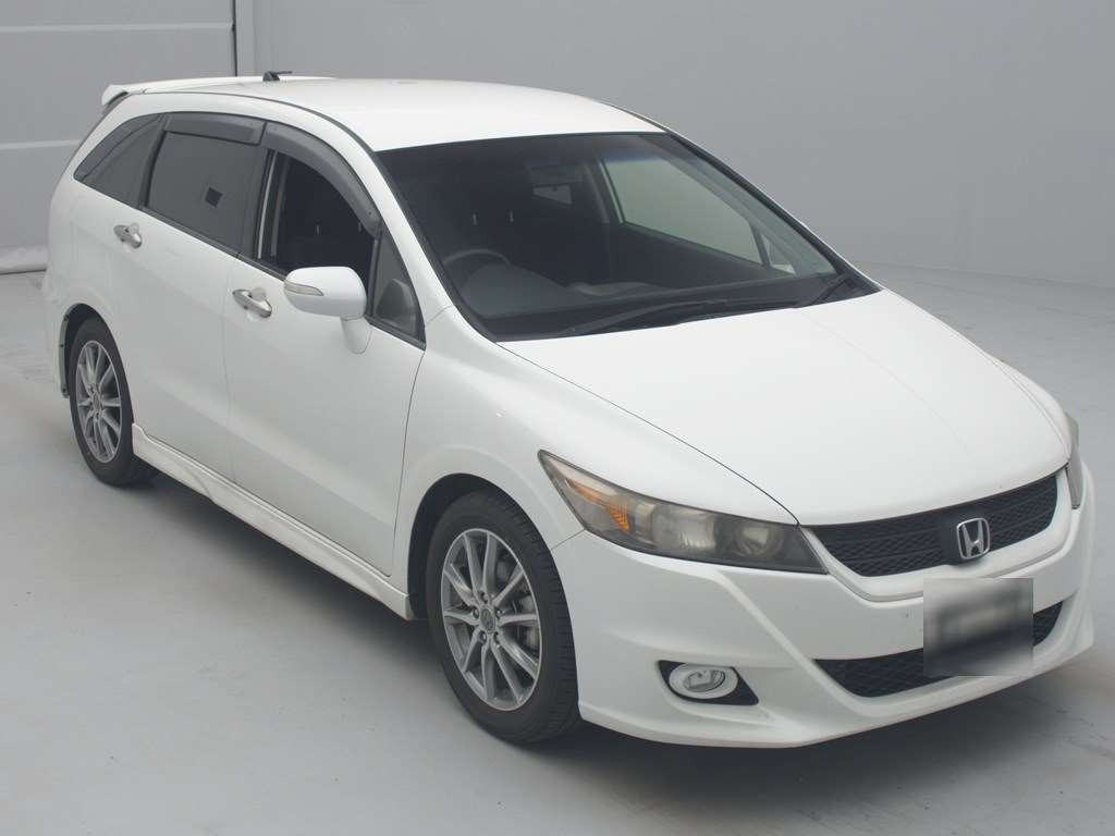 2013 Honda Stream RN6[2]