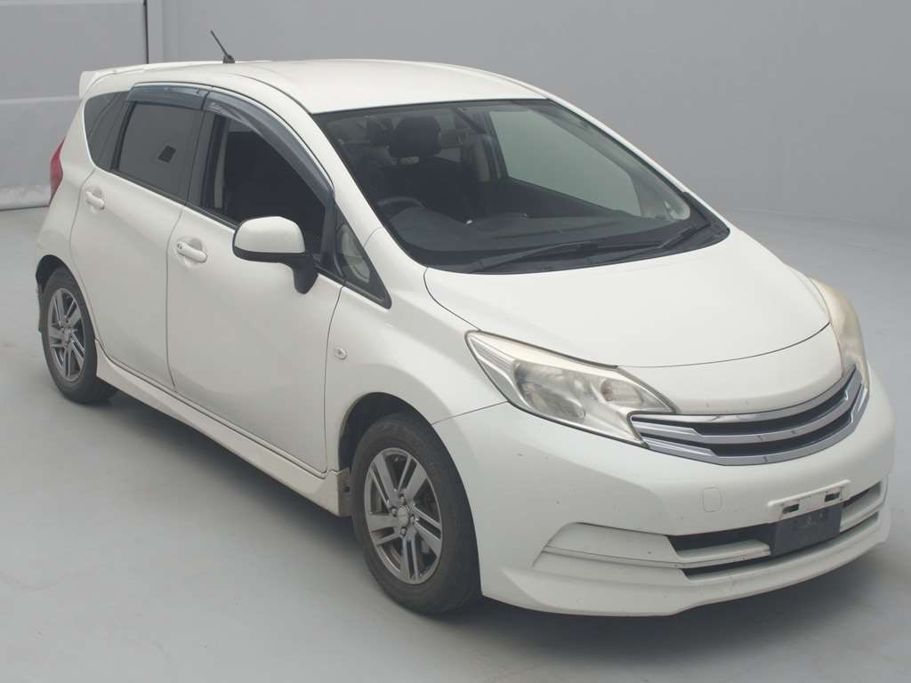 2012 Nissan Note E12[2]