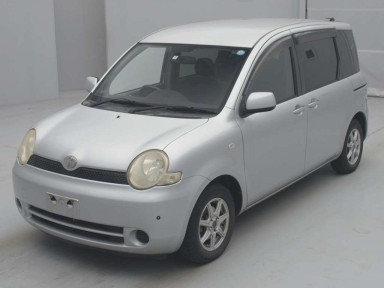 2005 Toyota Sienta