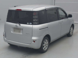 2005 Toyota Sienta