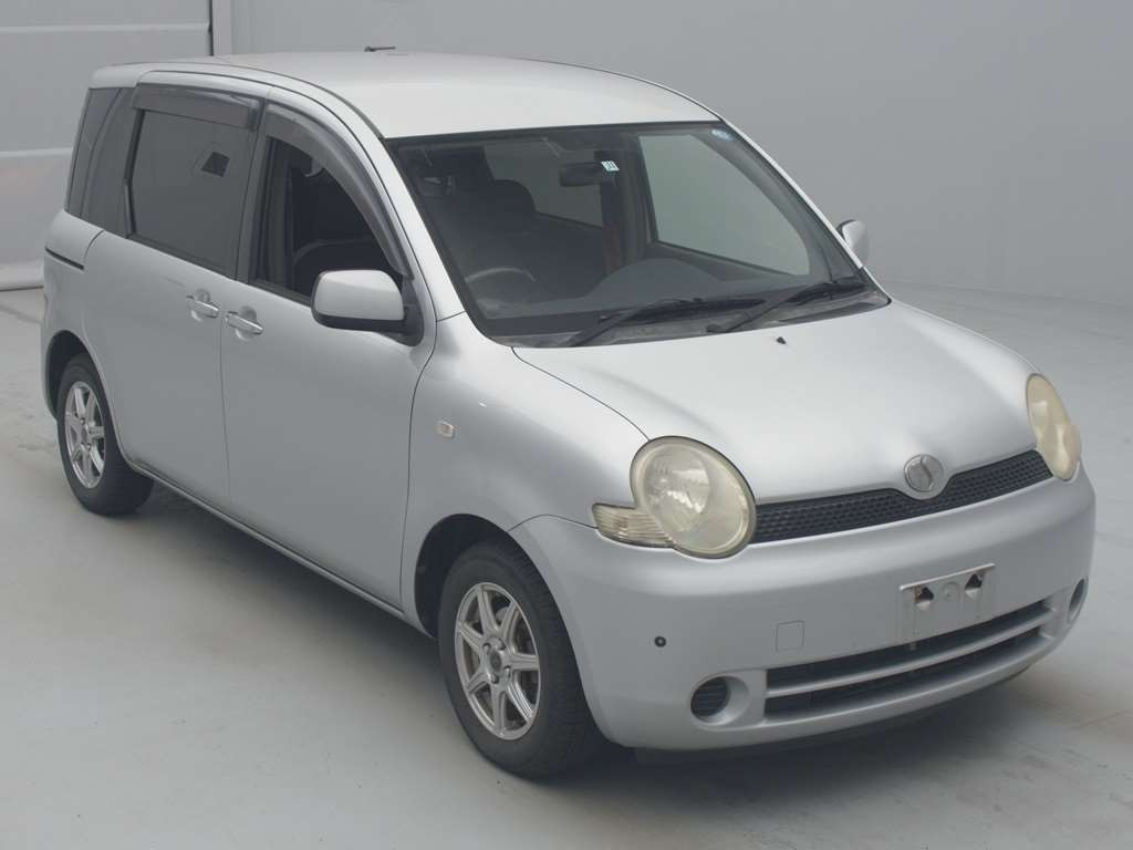 2005 Toyota Sienta NCP81G[2]