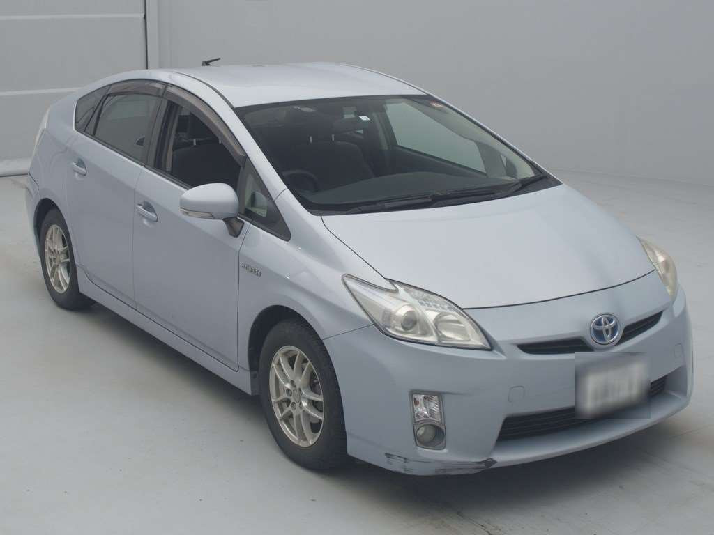 2010 Toyota Prius ZVW30[2]