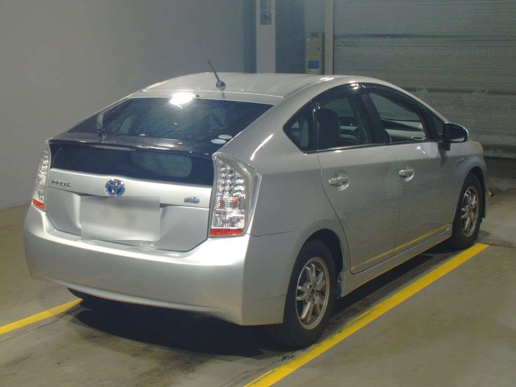 2009 Toyota Prius ZVW30[1]