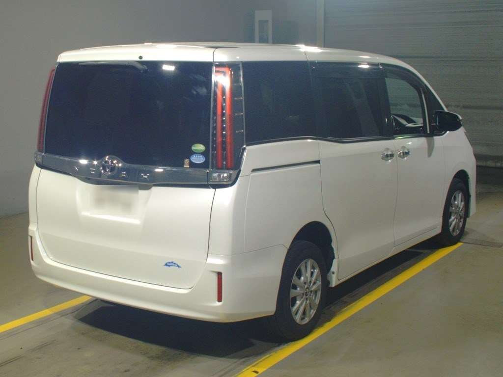 2018 Toyota Noah ZRR85G[1]