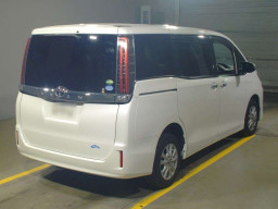 2018 Toyota Noah