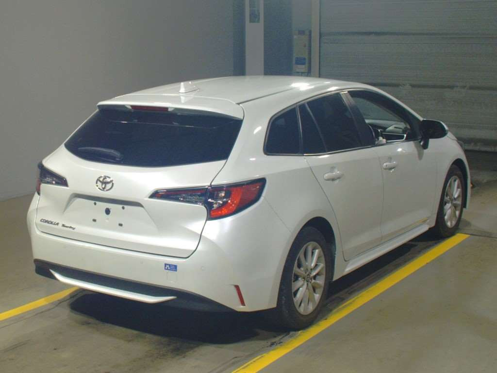 2021 Toyota Corolla Touring Wagon ZRE212W[1]