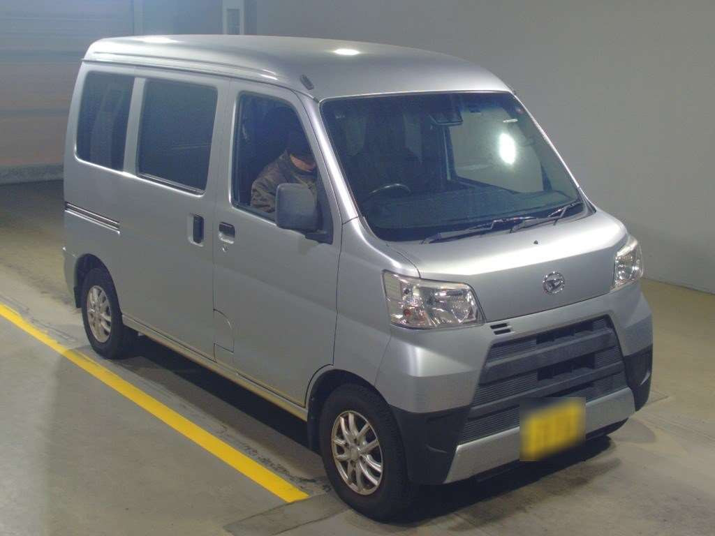 2017 Daihatsu Hijet Cargo S321V[2]