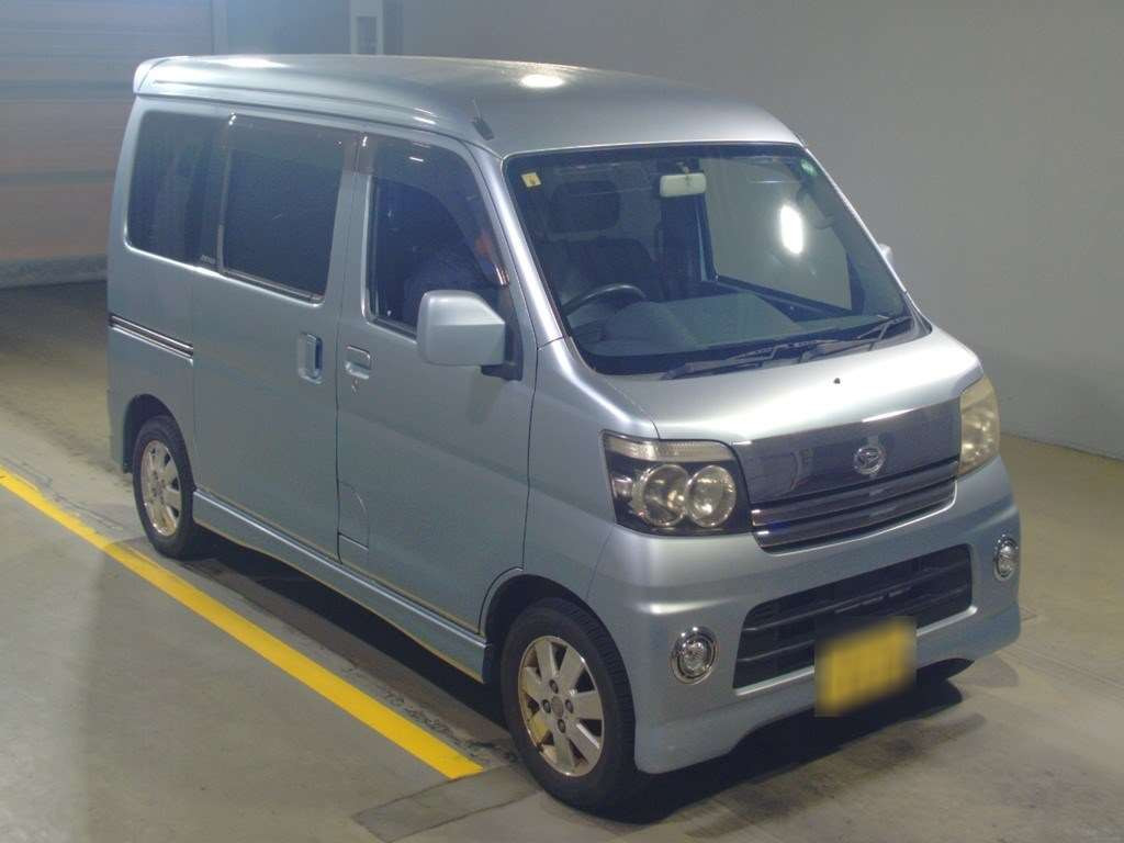 2006 Daihatsu Atrai Wagon S320G[2]