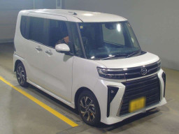 2023 Daihatsu Tanto Custom