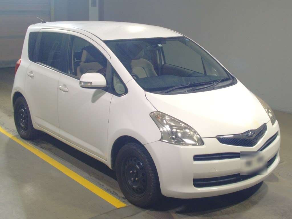 2007 Toyota Ractis SCP100[2]