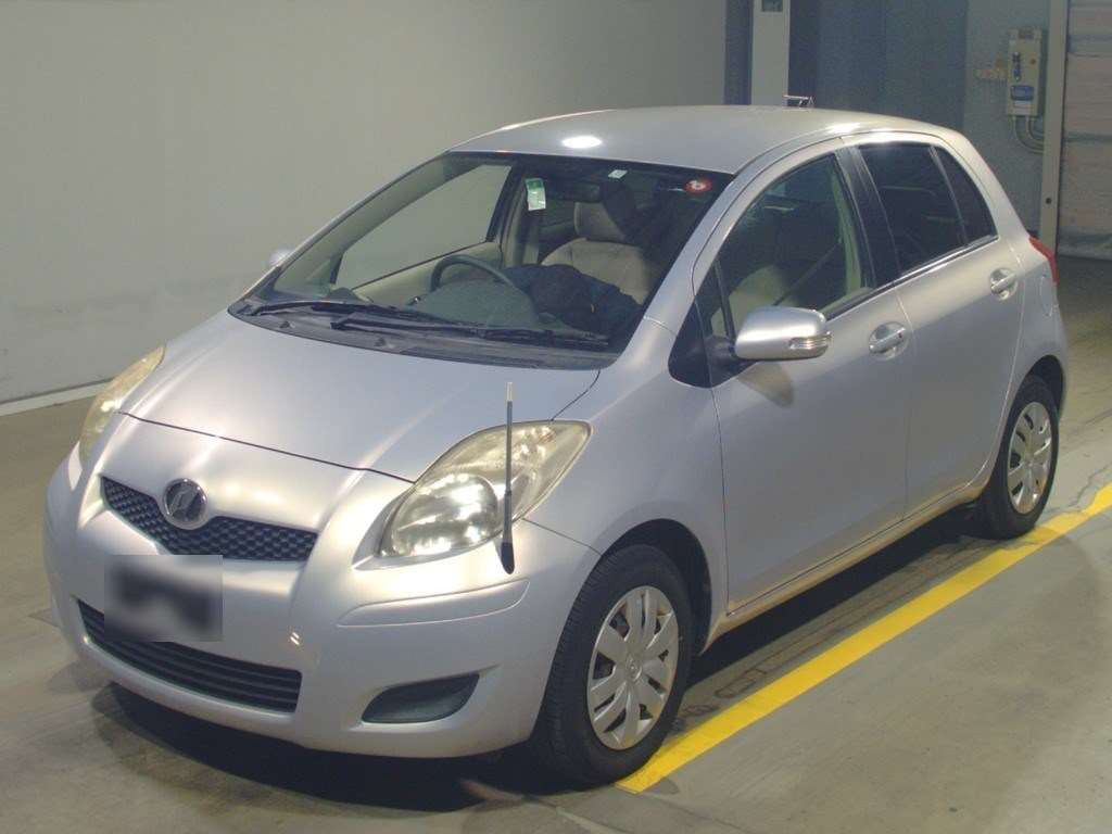 2009 Toyota Vitz SCP90[0]