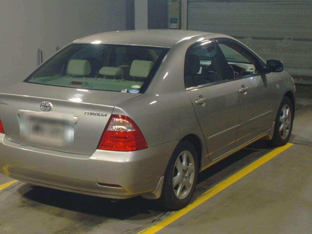 2005 Toyota Corolla Sedan ZZE122[1]