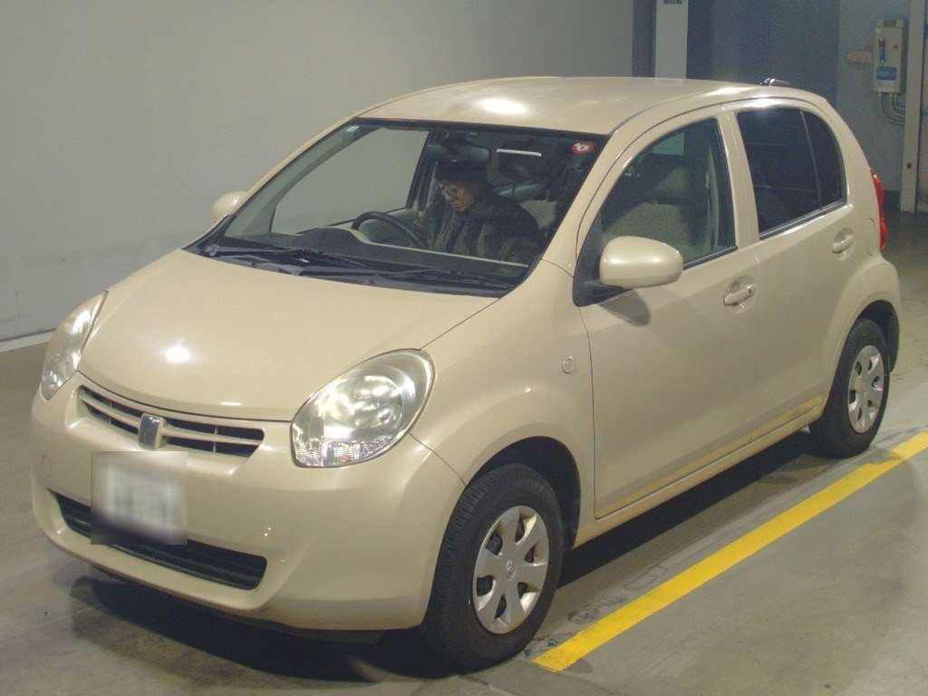 2010 Toyota Passo KGC30[0]