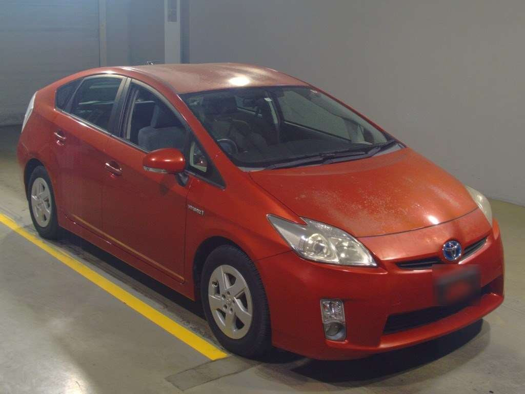 2011 Toyota Prius ZVW30[2]