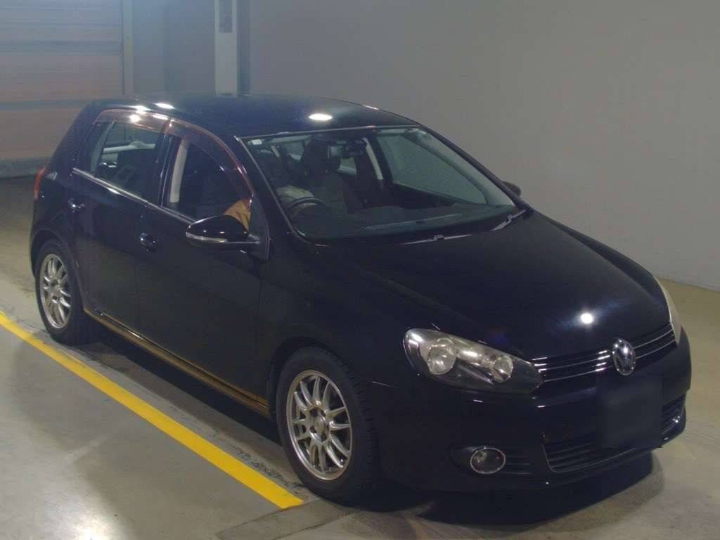 2010 Volkswagen Golf 1KCAX[2]