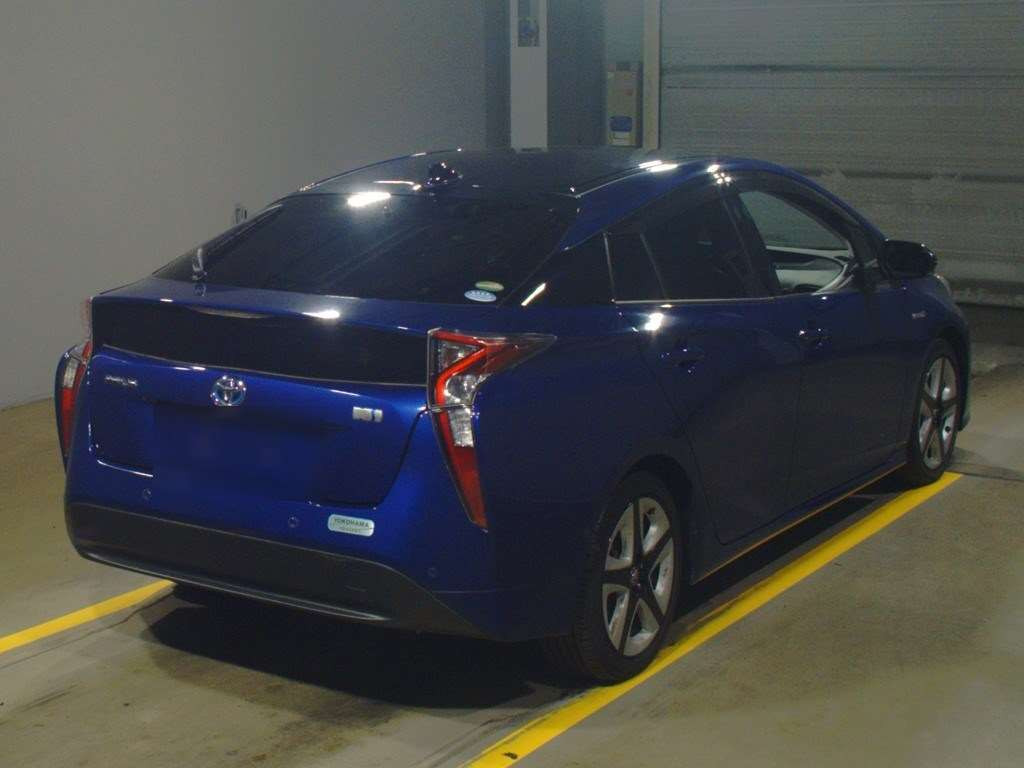 2018 Toyota Prius ZVW50[1]