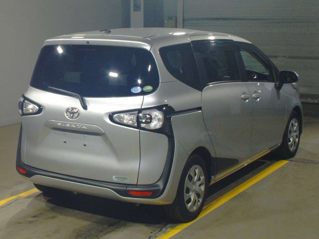 2016 Toyota Sienta NSP170G[1]