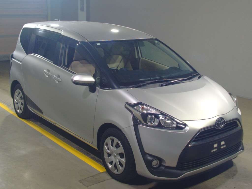 2016 Toyota Sienta NSP170G[2]