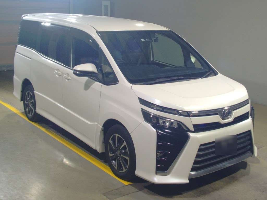 2017 Toyota Voxy ZRR85W[2]