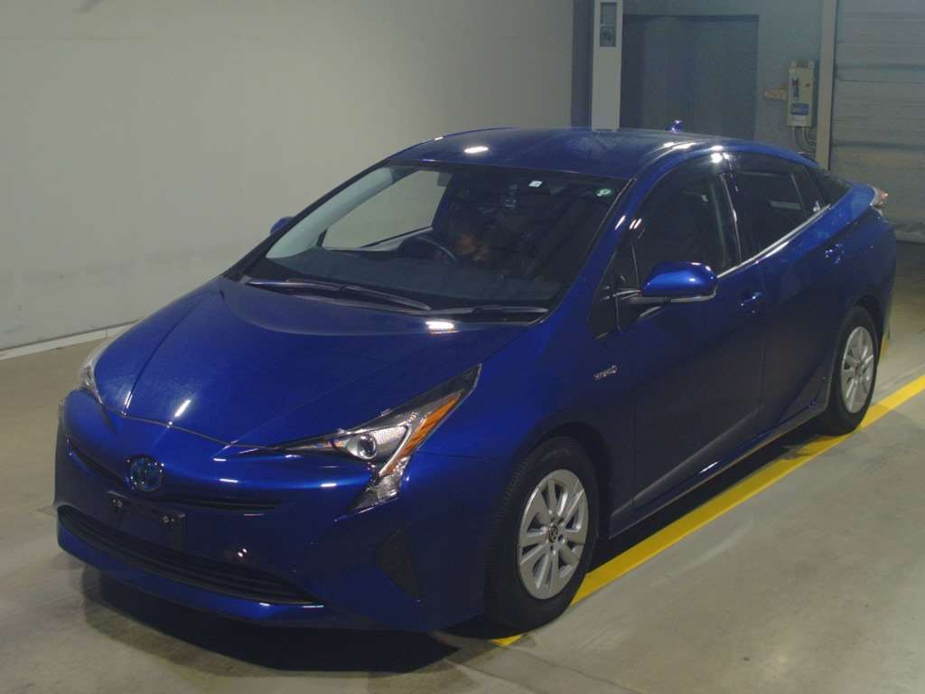 2016 Toyota Prius ZVW50[0]