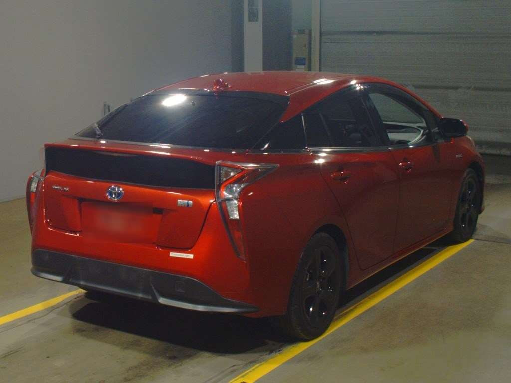 2018 Toyota Prius ZVW50[1]