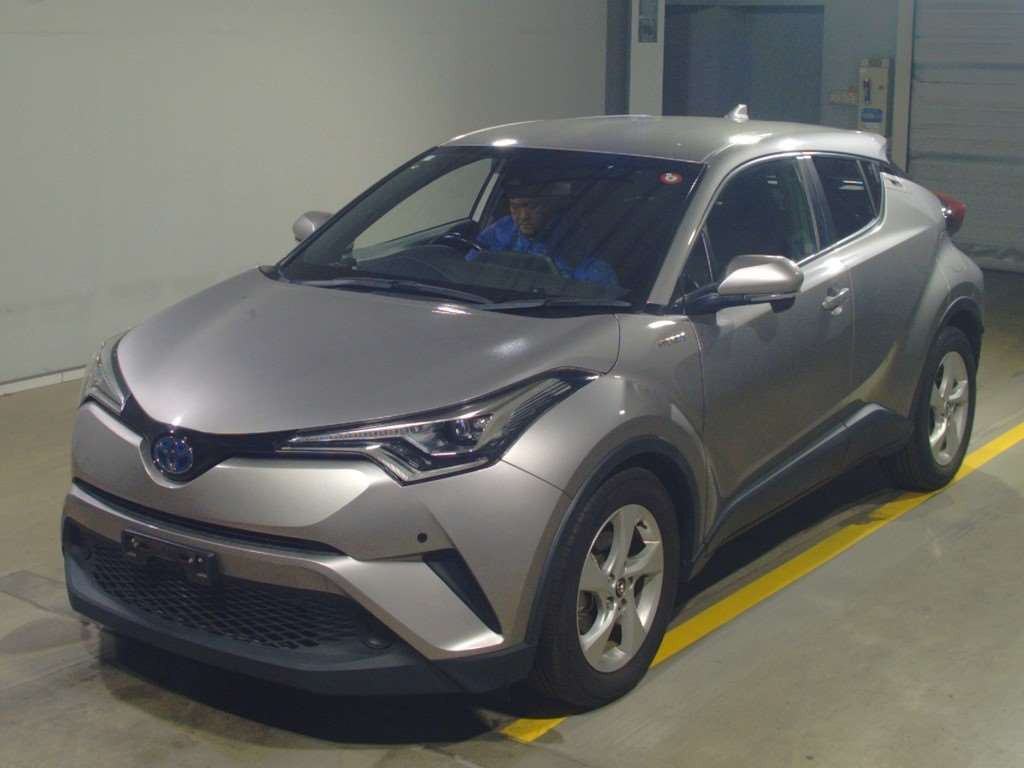 2018 Toyota C-HR ZYX10[0]