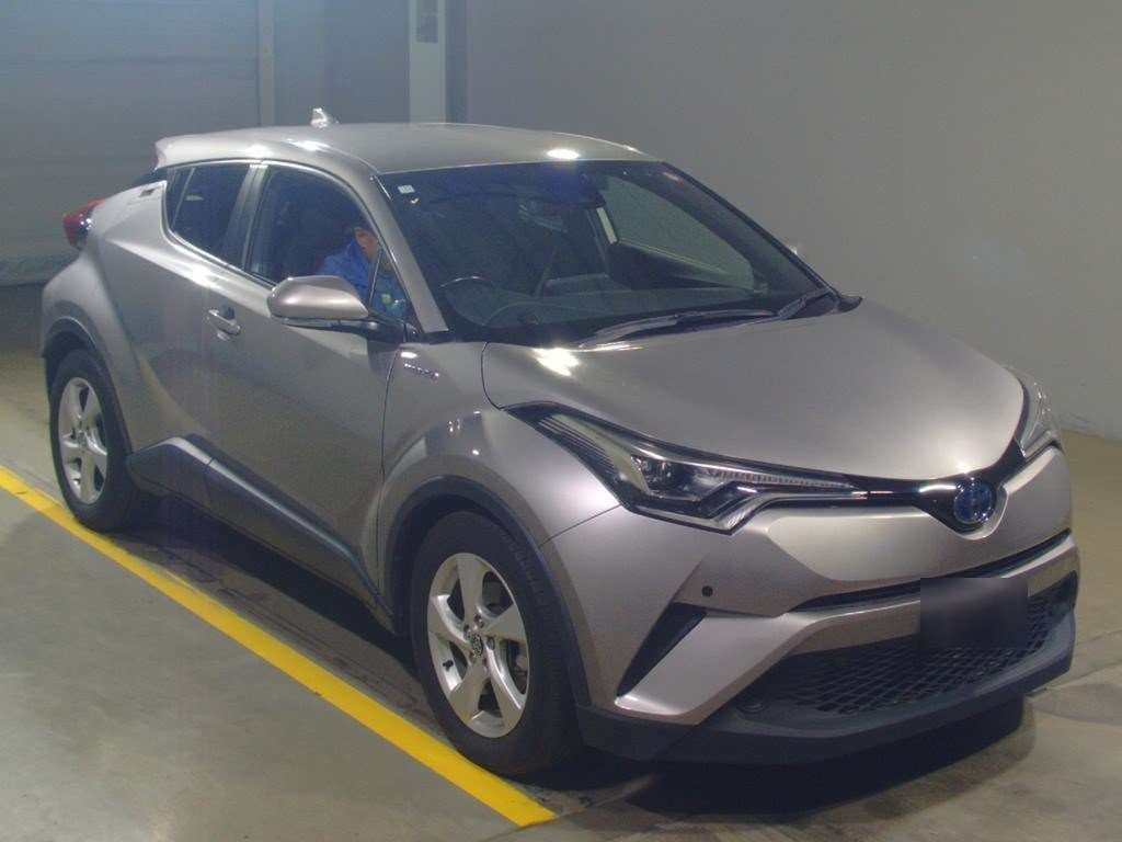 2018 Toyota C-HR ZYX10[2]