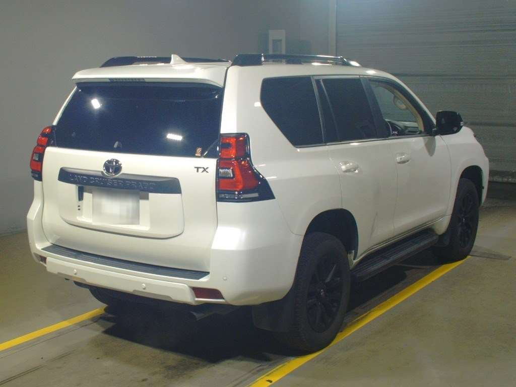 2022 Toyota Land Cruiser Prado TRJ150W[1]