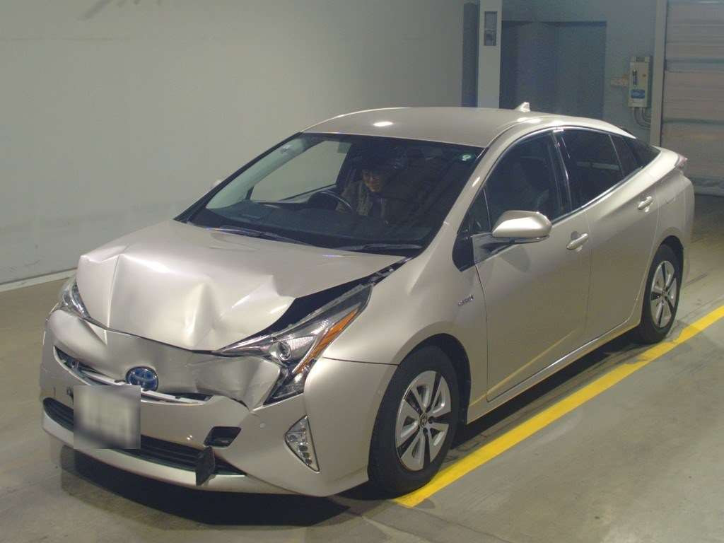 2017 Toyota Prius ZVW51[0]