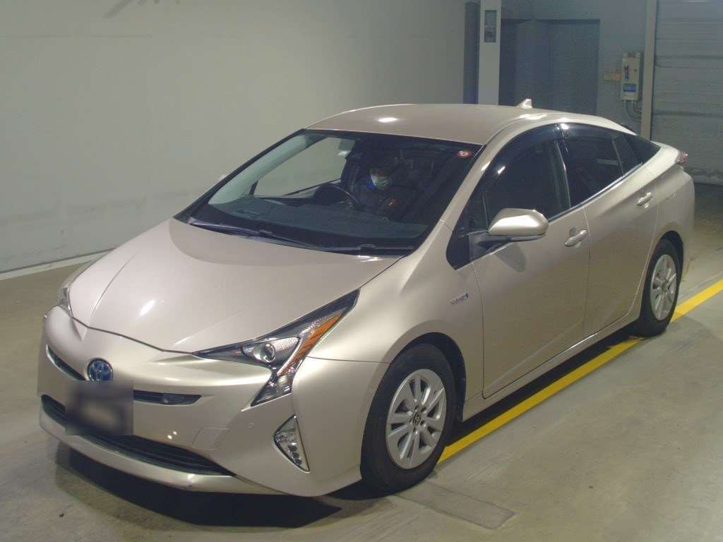 2016 Toyota Prius ZVW50[0]