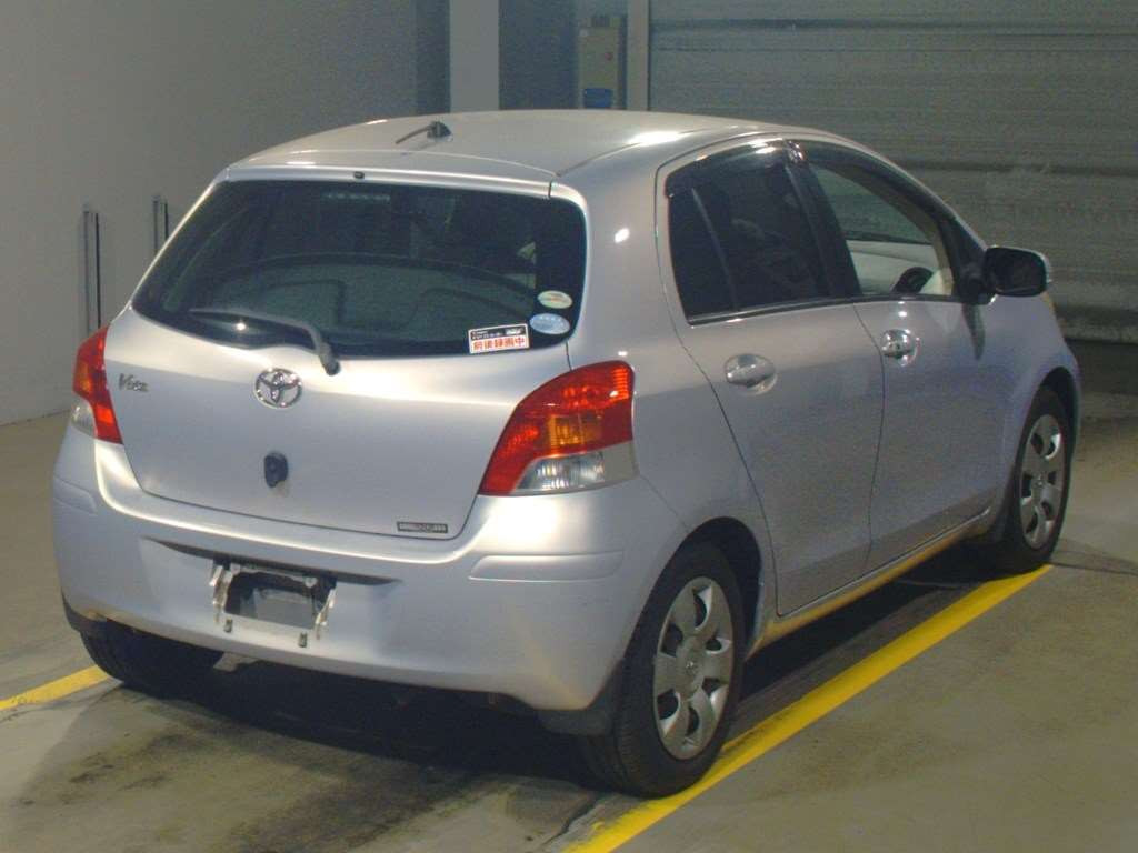 2008 Toyota Vitz SCP90[1]