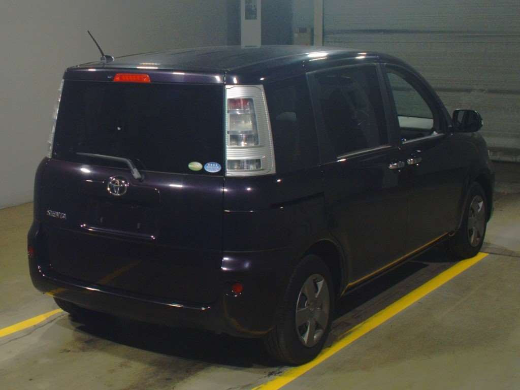 2012 Toyota Sienta NCP81G[1]