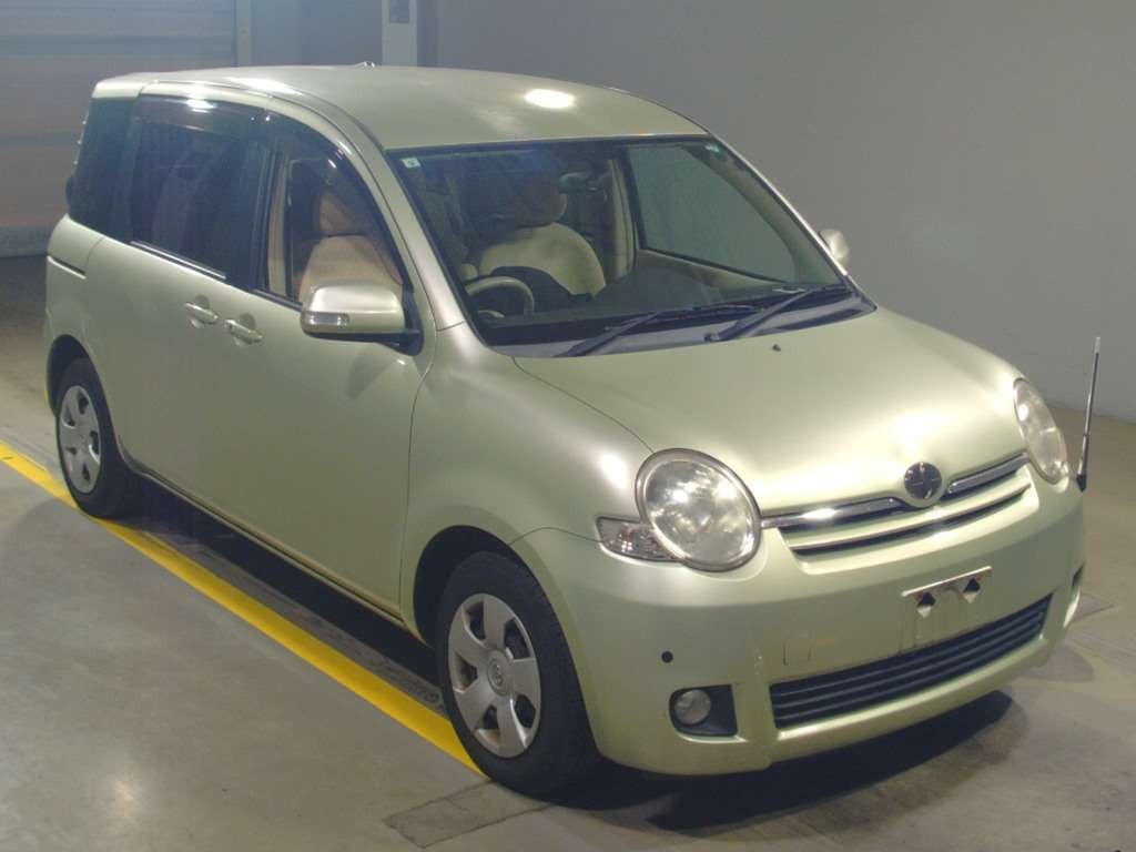 2009 Toyota Sienta NCP81G[2]