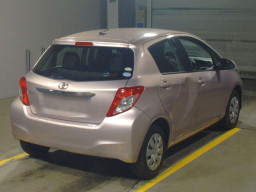 2011 Toyota Vitz