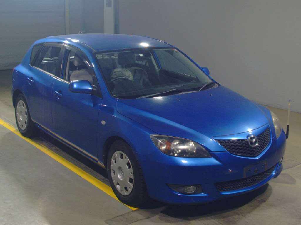 2004 Mazda Axela Sport BK5P[2]