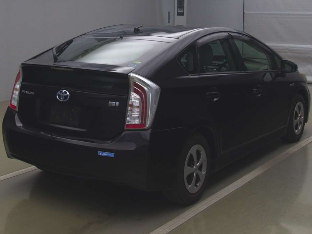 2012 Toyota Prius ZVW30[1]