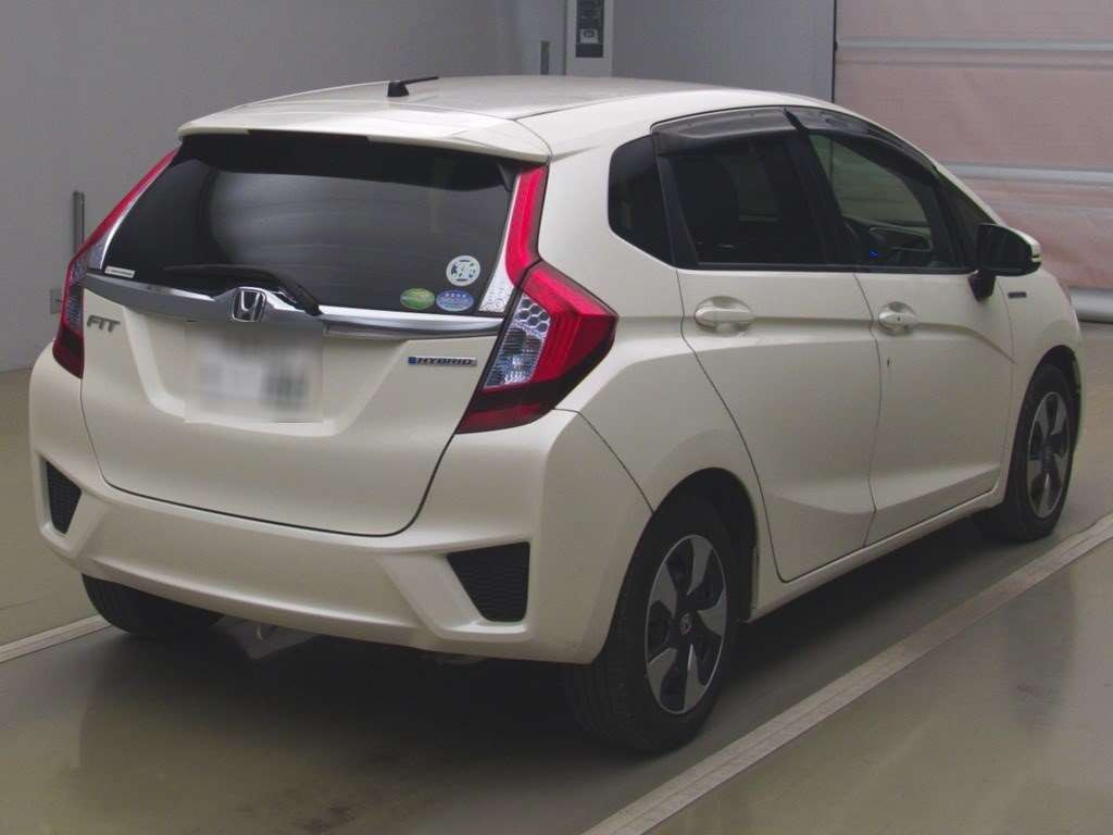 2016 Honda Fit Hybrid GP5[1]