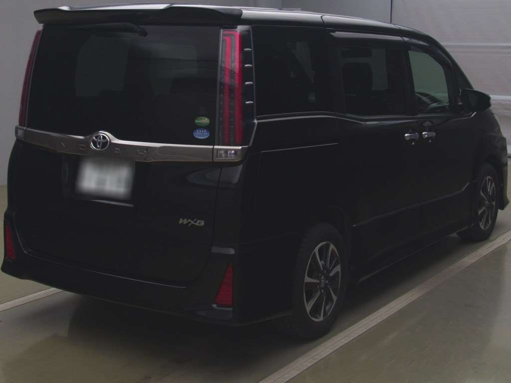 2018 Toyota Noah ZRR80W[1]