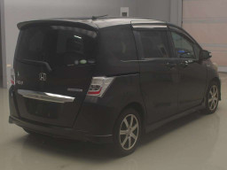 2011 Honda Freed hybrid