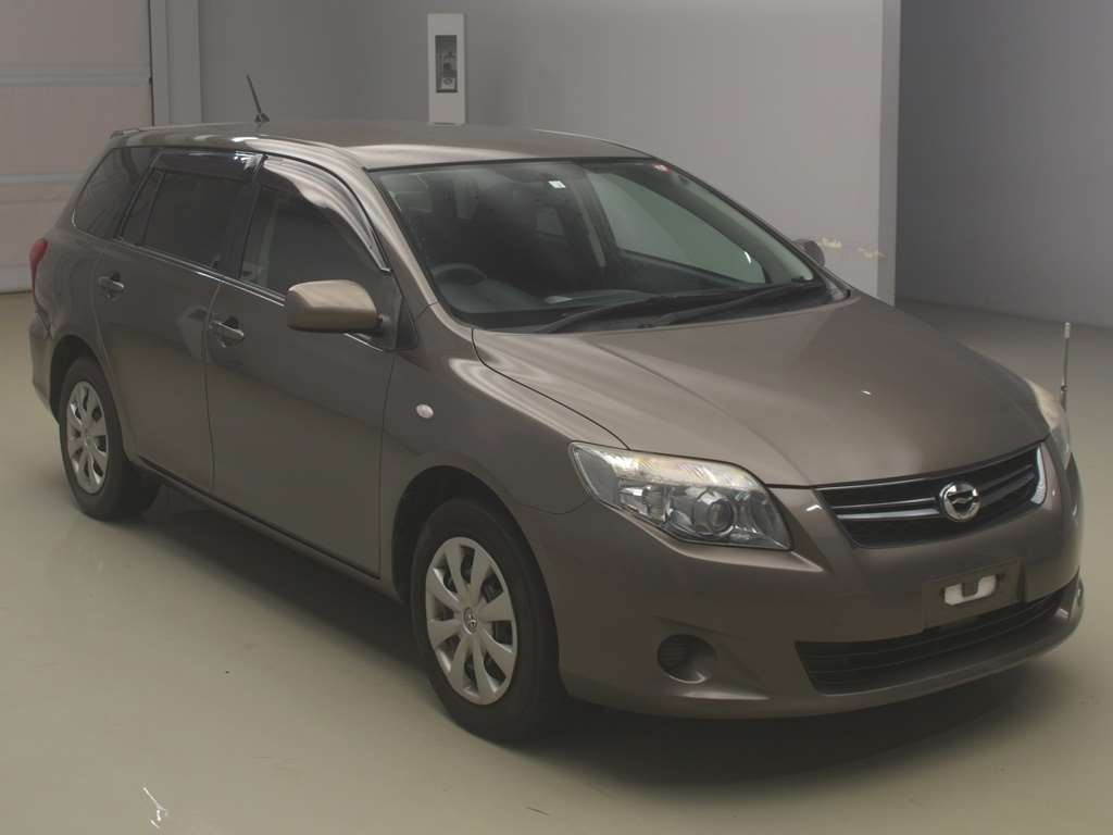 2010 Toyota Corolla Fielder NZE141G[2]