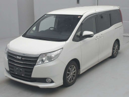 2016 Toyota Noah