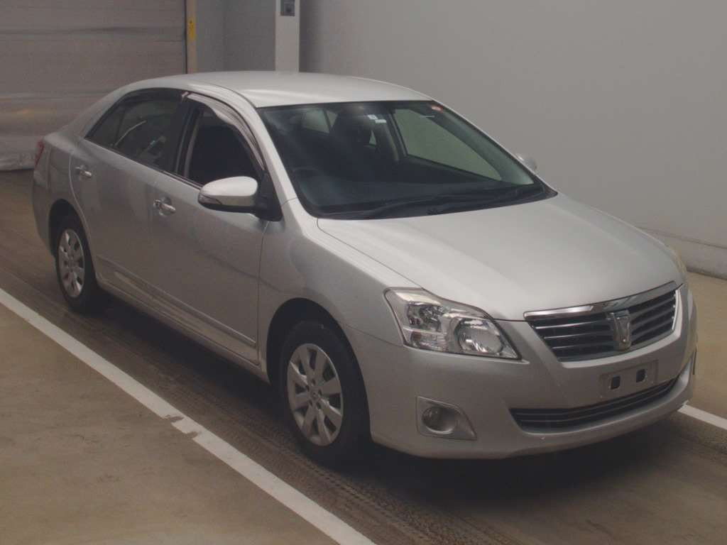 2013 Toyota Premio ZRT260[2]