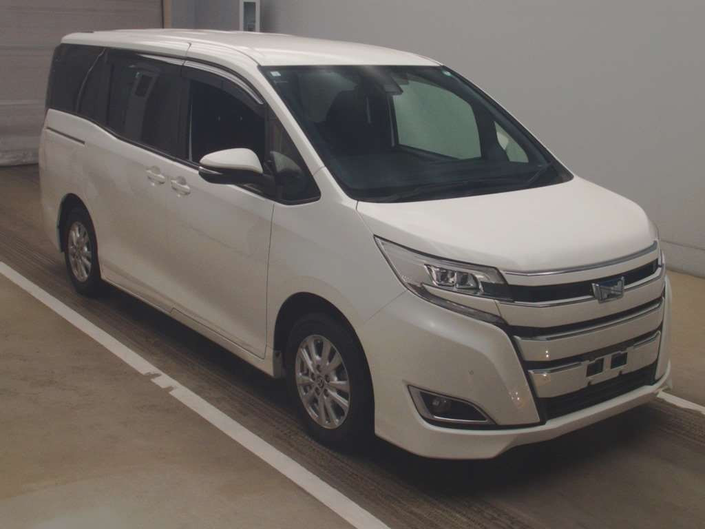 2021 Toyota Noah ZWR80G[2]